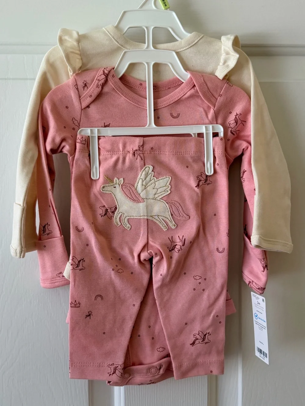 Carter's Cream and Pink Unicorn Onesie Set 🦄